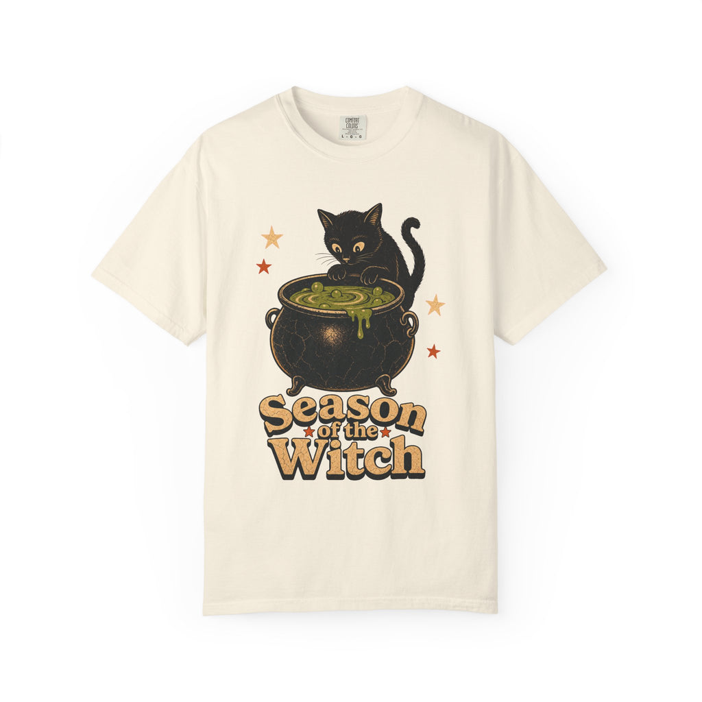 Season of the Witch Black Cat T-shirt in Ivory, front view