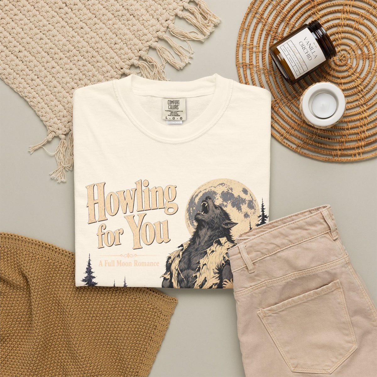 Howling For You T-shirt in Ivory, flat lay view