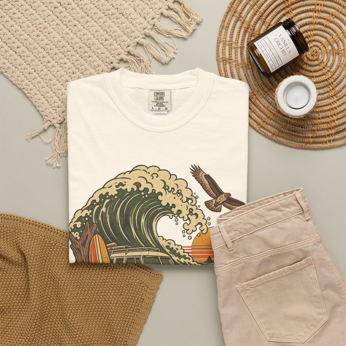 70s Wave T-shirt in Ivory, flat lay view
